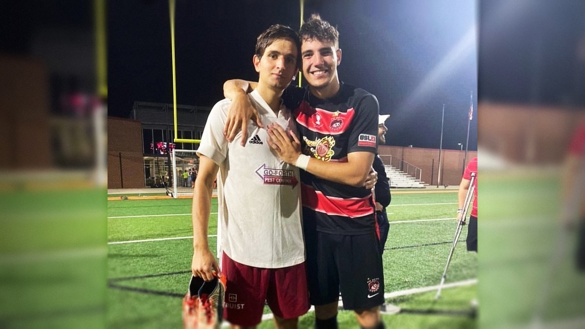 LRbears's tweet photo. An @LRUMSOC feature for your Tuesday!

Victor Cascon and Dani Fernandez found themselves on opposite sides of the USL Two Final this summer, making LR the only school in the nation to have players on both championship teams. 

READ: https://t.co/vTXgWN42fe

#GOBEARS https://t.co/ljiy8TEBg0