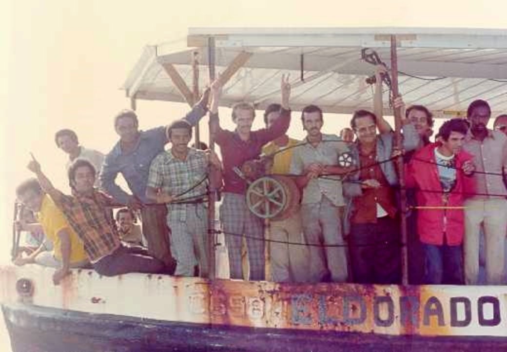 adam_tooze's tweet photo. “Natural” experiment: 
Chartbook #45 on the Mariel boatlift, Miami in the 1980s and the simultaneous construction of an object of moral panic, pop cultural glamor, policing and economic analysis.  
https://t.co/cvaaMmkPZe https://t.co/6AcihdMnZg