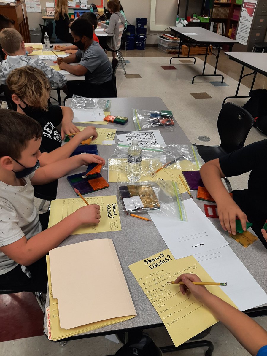 Colleen93047890's tweet photo. Is it math or music? Yes!!!! #letsgowcsd #crosscurricularteaching #problemsolving https://t.co/wxcQp9sASG