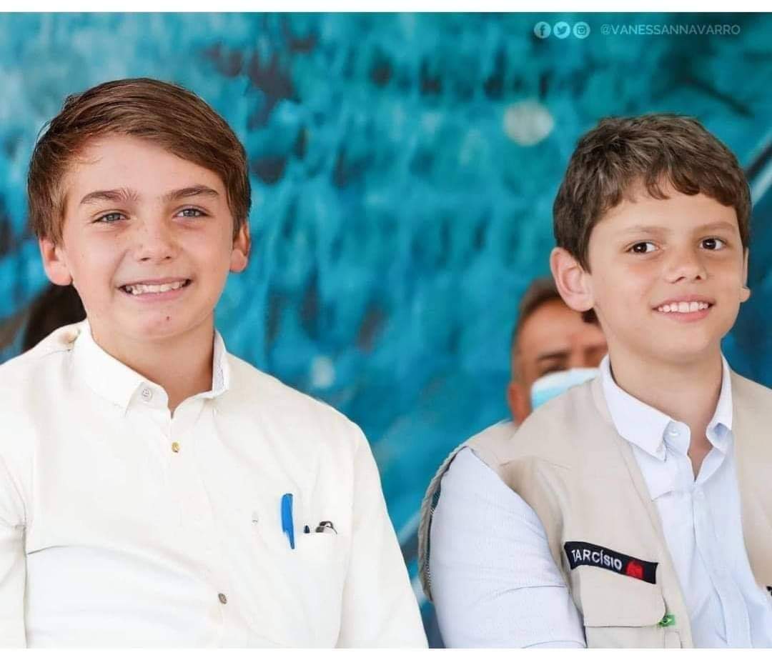 Alalludy's tweet photo. 🎈Feliz Dia das CRIANÇAS!!!🎈
Eu realmente acredito que o FUTURO do Brasil está nas mãos delas!🇧🇷
#SalvemAsPróximasGerações
#SaveNextGeneration https://t.co/Gj1iMRwHCZ