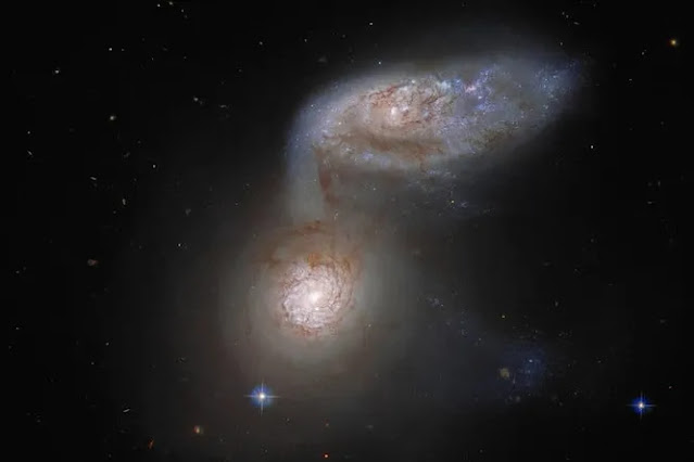 #Hubble запечатлел слияние двух далеких галактик newastronom.blogspot.com/2021/10/hubble…
#astrophysics #МлечныйПуть #astronomy #galaxy #space #science #галактика #астрономия #астрофизика #наука #космос #Вселенная #Arp91 #NGC5953 #NGC5954