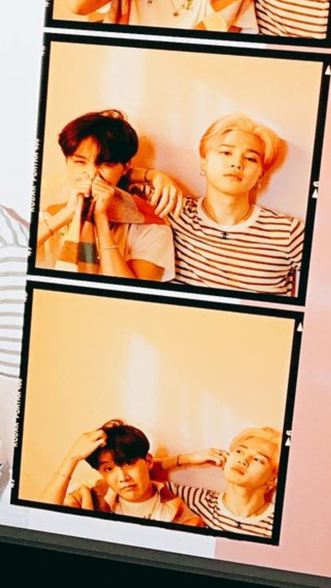 mariyarosa4's tweet photo. Hobi is feeding us well! Thank you Hobi 😊😘

#HappyBirthdayJimin 
#JiminDay2021 
#27YearsOfInspiration 
#OurAngelJimin 
#OurShiningStarJimin https://t.co/aIWv7GTHAW