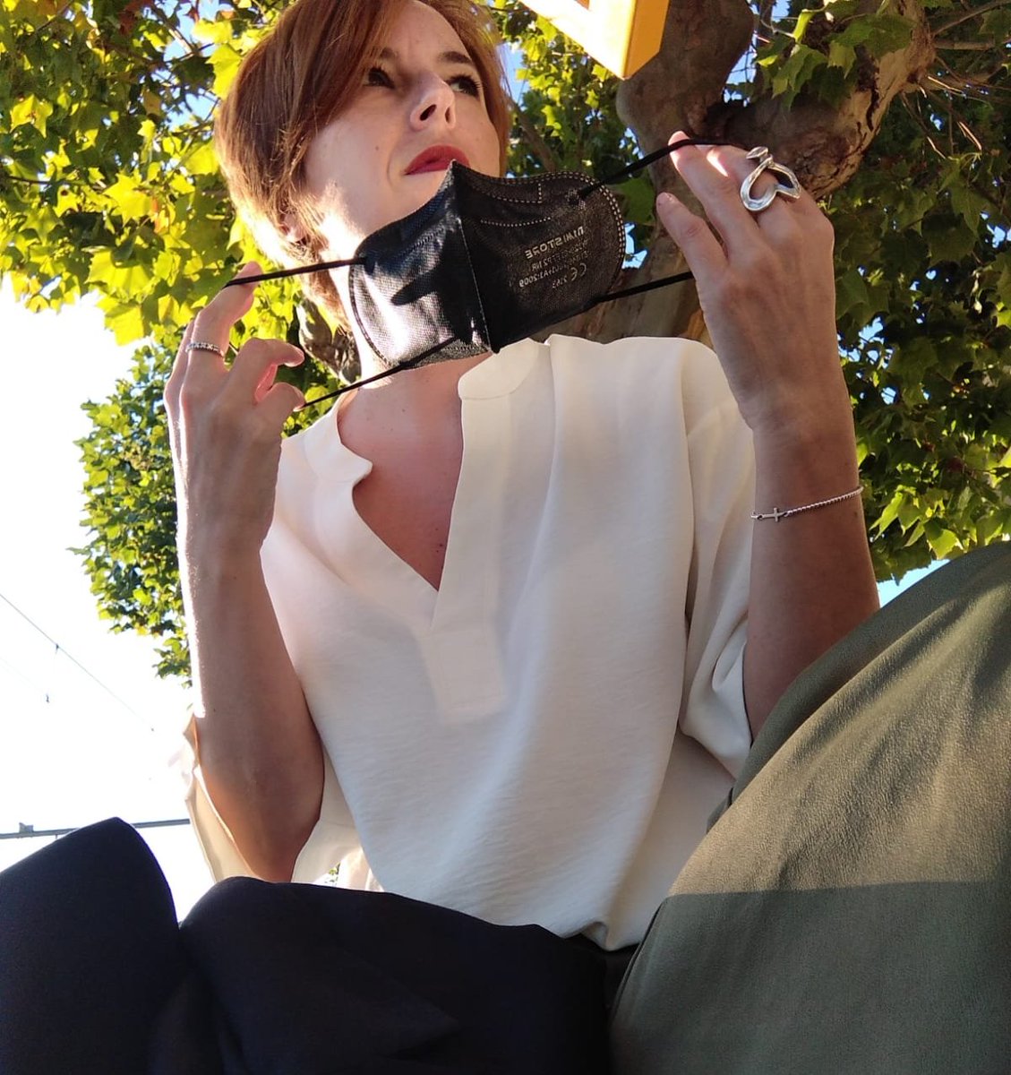 "Volveremos a darnos mil besos
Volveremos a darnos abrazos
La calma que llega tras la tempestad
Volveremos a soñar despiertos
Y a arrojar al mar todos los miedos
Volveremos a inundar desiertos
Volveremos a cumplir los sueños"

¡HEMOS VUELTO! 

instagram.com/p/CU8BOC_tYsW/…