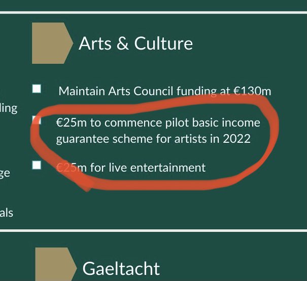 clare_duignan's tweet photo. Fantastic news that €25m is ring fenced in #Budget2022 for Phase 1 of the pilot #BasicIncome scheme for artists-our key recommendation in the Arts+Culture Recovery #Taskforce We believe this will help keep the sector intact+minimise the loss of skills +talent from the arts. https://t.co/hca62vgUWk