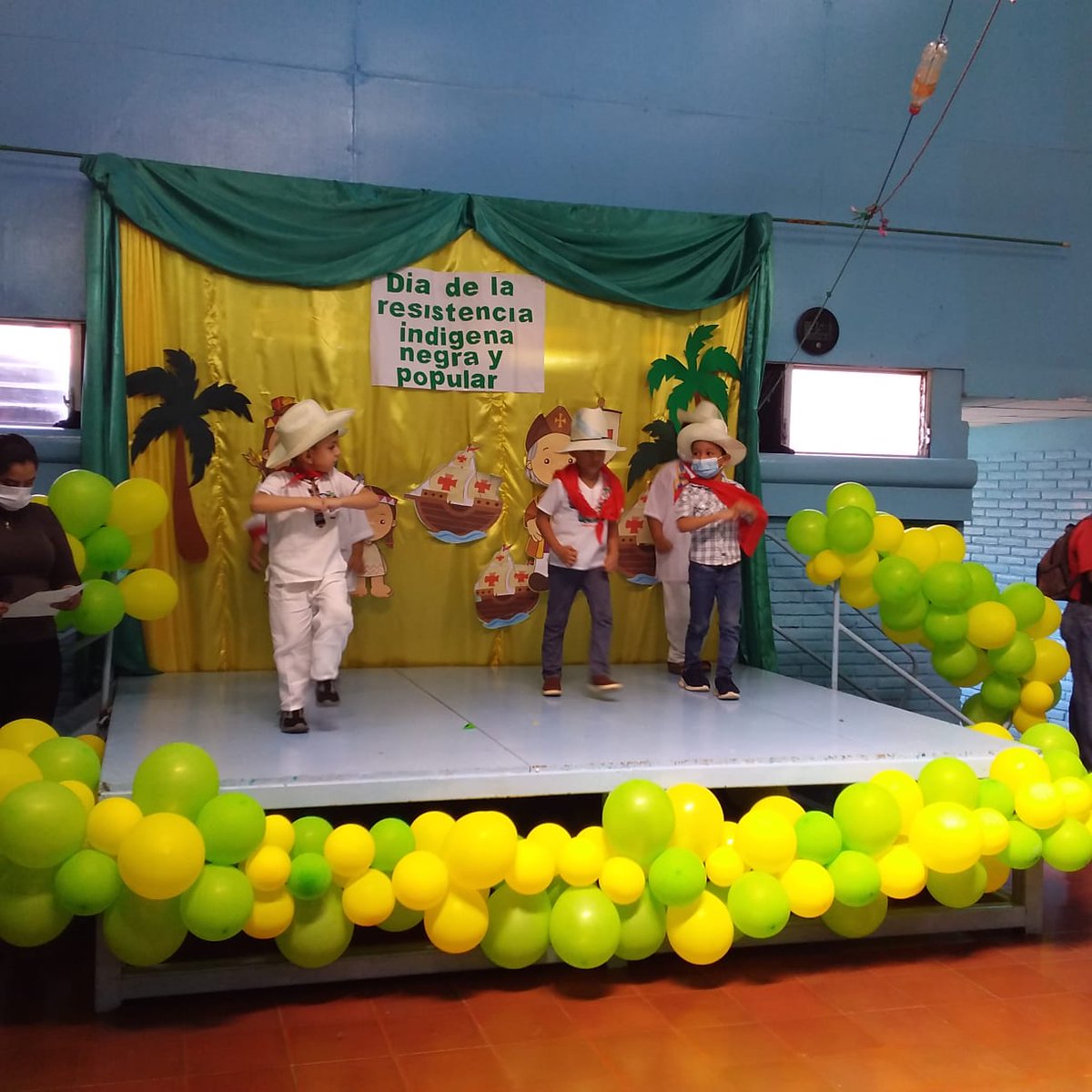 Conmemoramos el 44 Aniversario de la Gesta Heróica de San Fabián y Día de la Resistencia Indígena, Negra y Popular. #EnVictoriasEducativas #OctubreVictorioso #Distrito3 #TodosJuntosVamosAdelante #Nicaragua <a href="/MINED_Managua/">Ministerio de Educación Managua</a> <a href="/minedmanaguaD3/">Ministerio de Educación Distrito 3 Managua</a> <a href="/el19digital/">El 19 Digital</a> <a href="/salvadorVang/">Salvador Vanegas G</a> <a href="/IzaydaT/">Izayda Tórrez</a> <a href="/Canal6/">Canal 6</a>