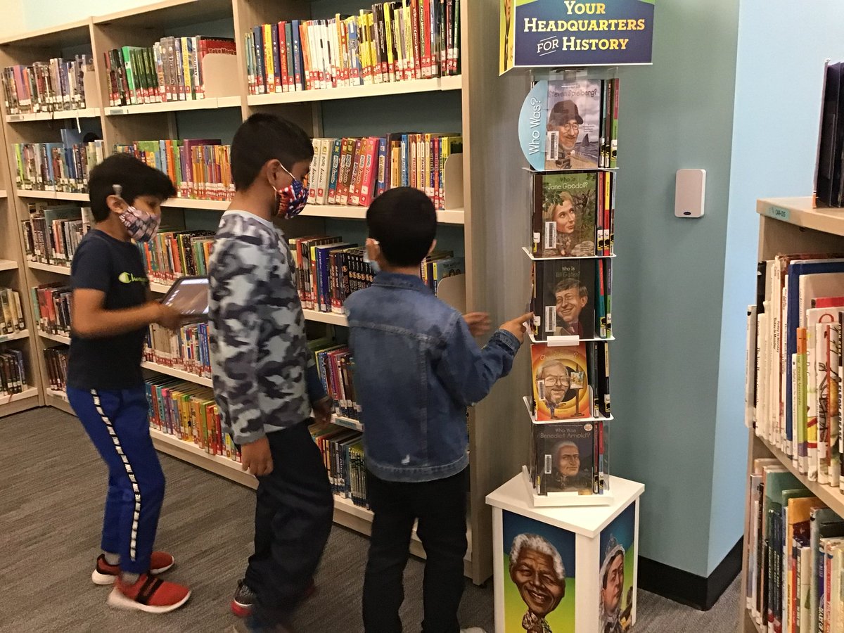 WildcatReader93's tweet image. Second graders are exploring our Innovation Center as they complete an explorer book hunt for #explorersweek! #fictionornonfiction? @CCSD93 @JRyboICin93 @MrsTracyWillard #WTandMe