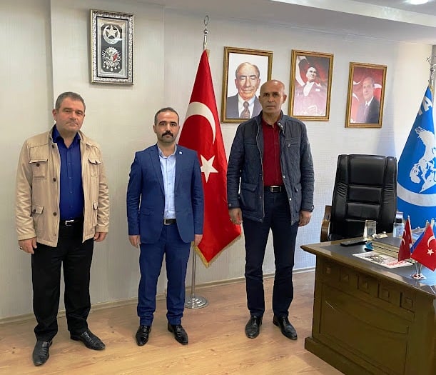 bimyad's tweet photo. Malatya Ülkü Ocakları Malatya İl Başkanı Sayın Turgay Şengölün Başkanımı Makamında Ziyaret Ettik. Sayın Başkanıma Misafiperverliğinden Dolayı Teşekkür Ederim https://t.co/yOS7TwFwy0