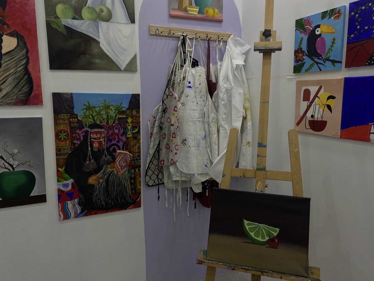 ام دميعه tweet media