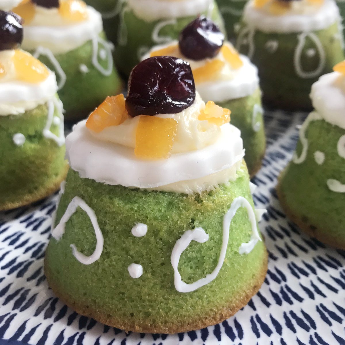 We've been inspired by the return of #GBBO to have a little Bake Off competition of our own here at Fluid! This week we have a Lemon Drizzle Cake by Jess and Cupcake Cassatas by Sarah: