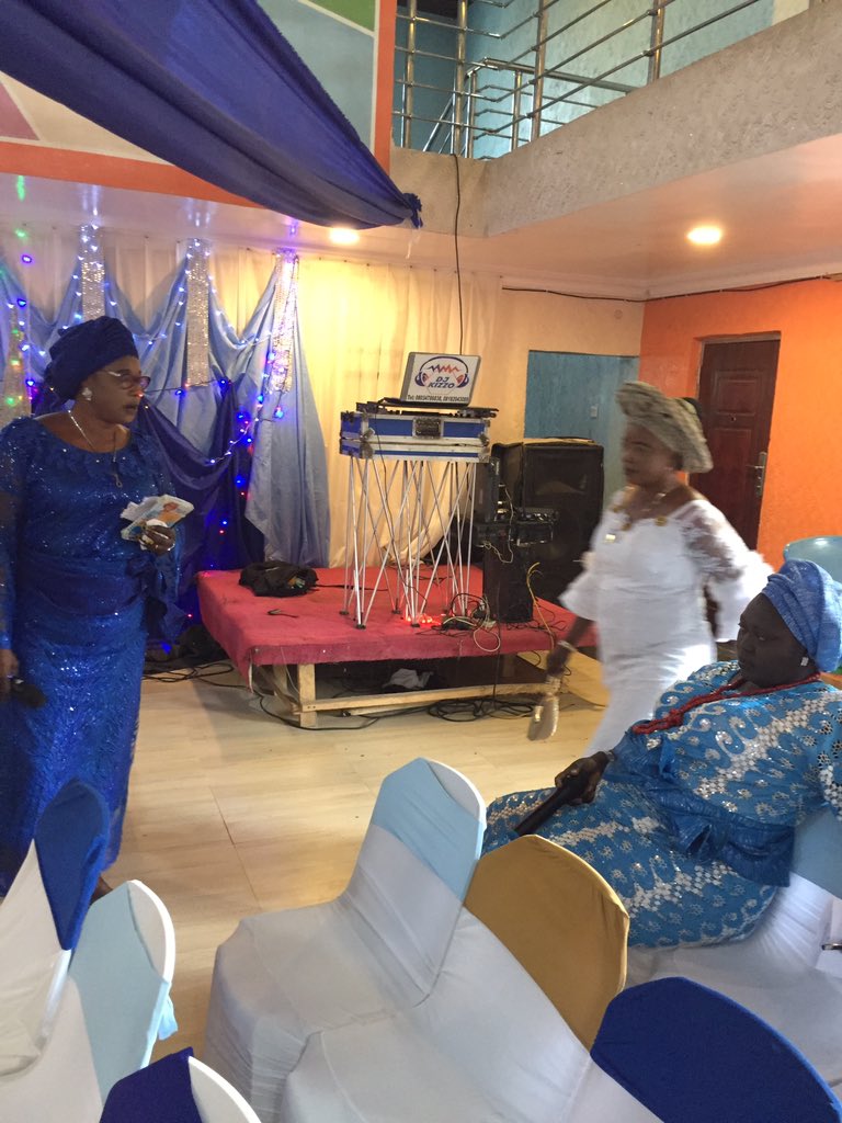 Deejaykizzo's tweet photo. The wedding https://t.co/pn6DaB1Gny