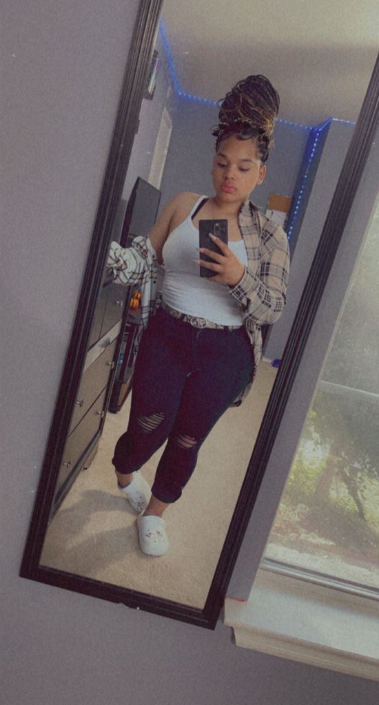 tavylashay's tweet image. 