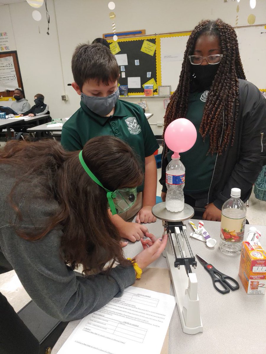 PlaquemineHigh's tweet image. Mrs. Whitaker's class is asked, "Is it a #chemicalchange or #physicalchange?"