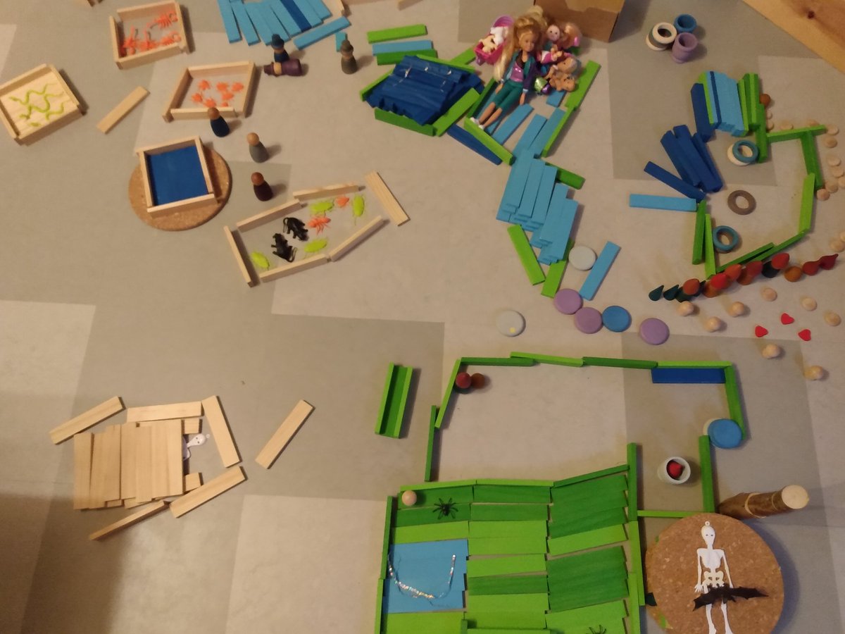 The block invasion of bug city!🪳🪲 Over many days, play evolved from an argument about blocks resulting in children dividing up resources. Then copying each other &amp; inching closer. Finally a collaborative story, swaps &amp; shares. No intervention needed -space, lots of time &amp; trust