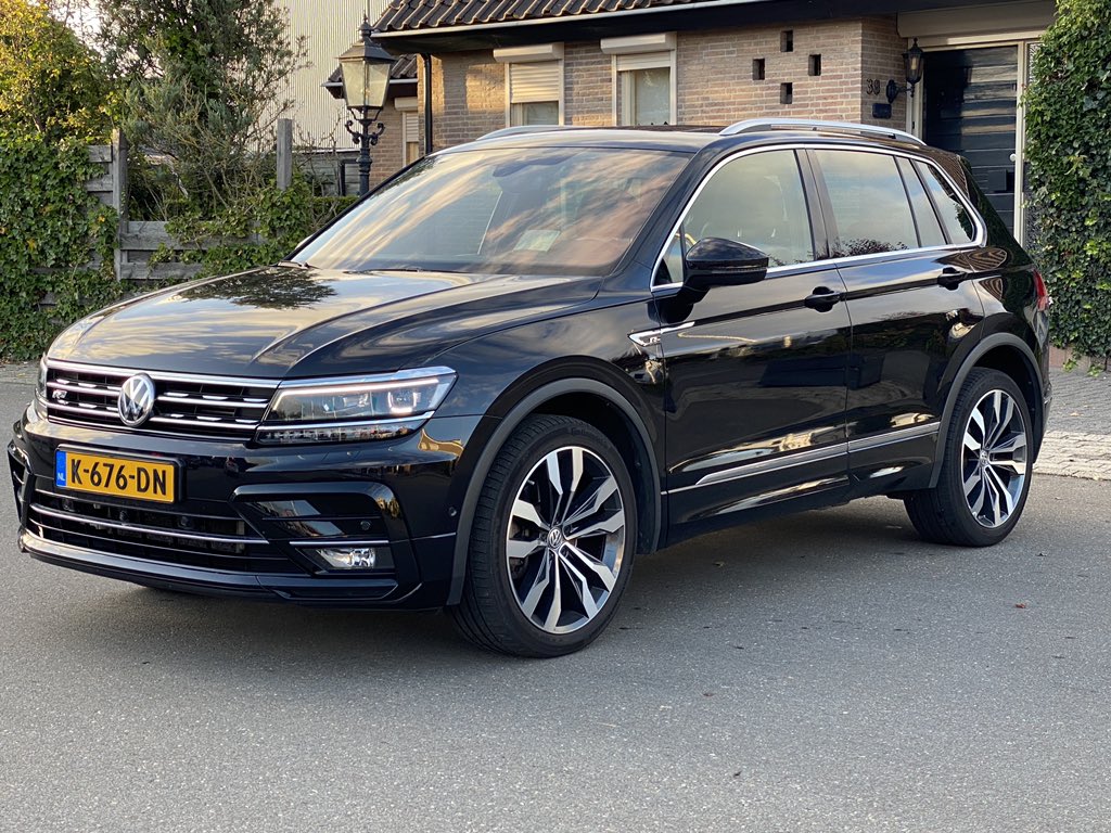 AutoBreman's tweet photo. Nieuw binnen: VW Tiguan 2.0 TSi 220pk DSG 4Motion R-Line bj 2018.  https://t.co/6ADHUk6R0p https://t.co/ijbGqDciaF