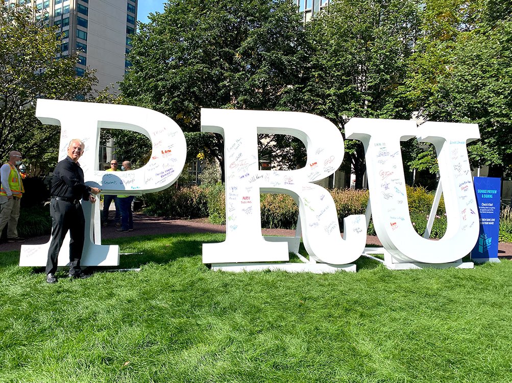 BIg Day @pruboston #PrudentialTower gets  new Letters! #BeaconofBoston shines brighter than Ever!
