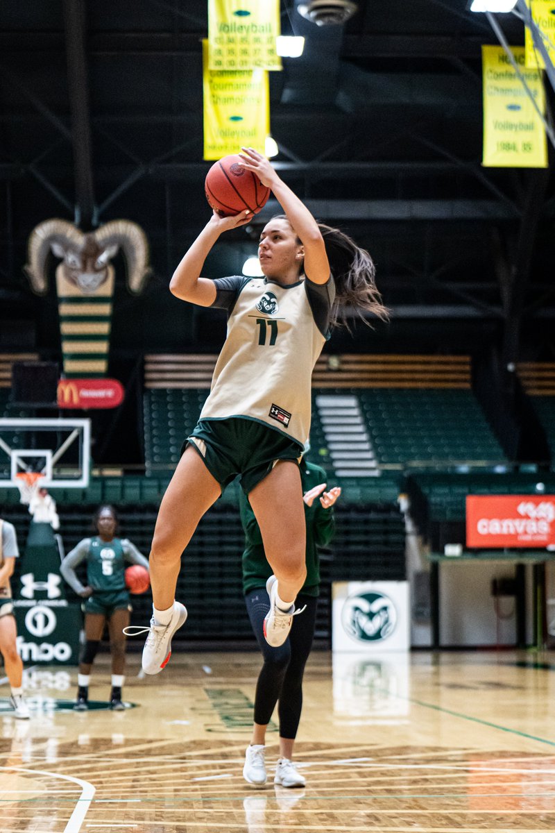 CSUWBasketball's tweet image. H A N G I N G out. 

#CSURams x #MakingHerMark