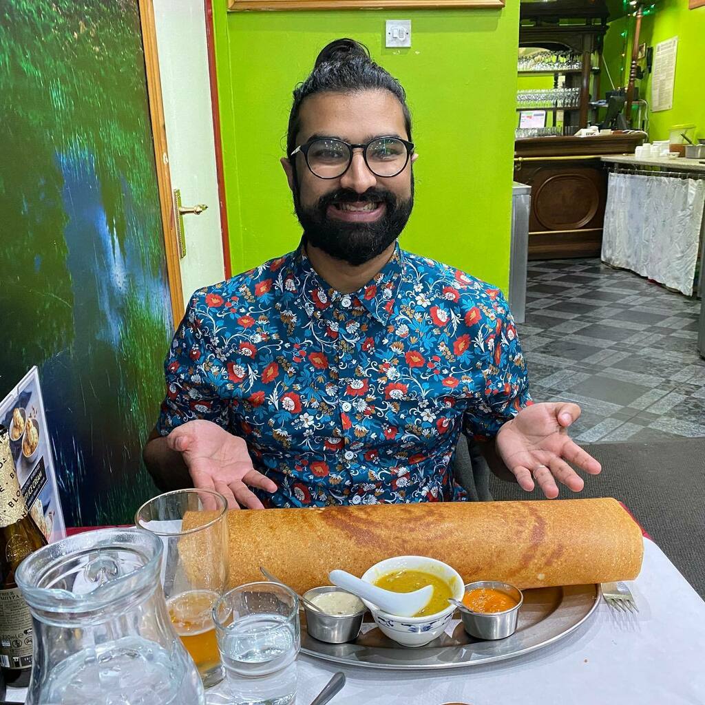 NakulMPande's tweet photo. New speed record. 31? Still got it. #primeform #dosa #apollobananaleaf #tooting https://t.co/YJMeJE6PS8 https://t.co/IxTiidkRj0