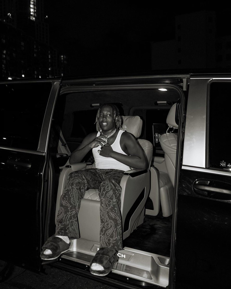 DonToliver's tweet photo. Wayyyyyyy Bigger. https://t.co/9AZSeKQ4rU