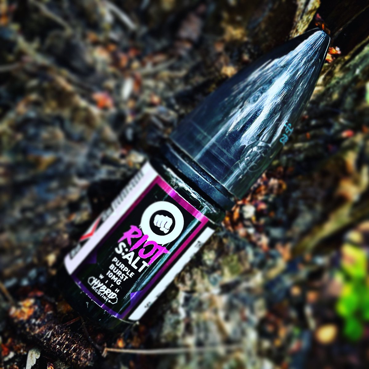 bigmanvaper's tweet photo. ℝ𝕚𝕠𝕥 𝕊𝕒𝕝𝕥 - ℙ𝕦𝕣𝕡𝕝𝕖 𝔹𝕦𝕣𝕤𝕥

Just the right juice for me this evening…
——
🔗 @RiotSquadVapes 
📸 @bigmanvaper 
——

#riotsquadeliquid #jointheriot #iamriot #punxnotdead #punxbyriotsquad

#MVUK #vape #vapelife #vapenation #vapecommunity #vaping #vapeon #vapefam https://t.co/jGiKwwuZJh