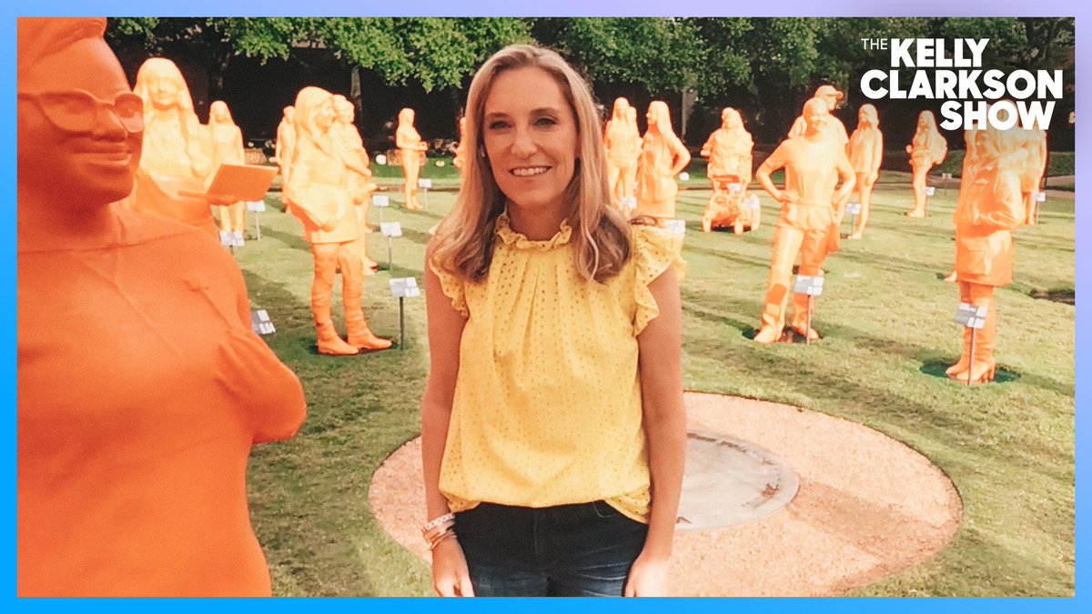 KellyClarksonTV's tweet image. Dallas @IfThenSheCan Exhibit Inspires Little Girls To Dream Big With Statues Of Women In #STEM 

WATCH: youtu.be/pZoGq_UeSss