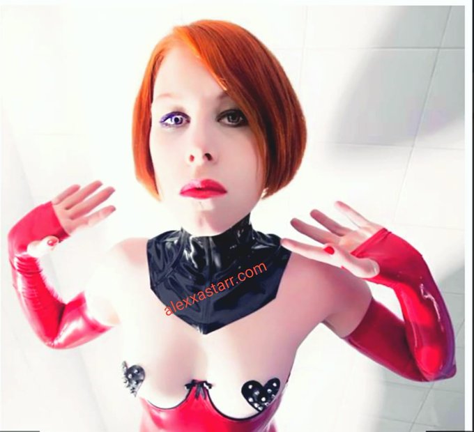 Just gorgeous in red latex https://t.co/YqDaXWReTW<a href="/tag/manyvids"class="tags"><span>#manyvids</span></a>