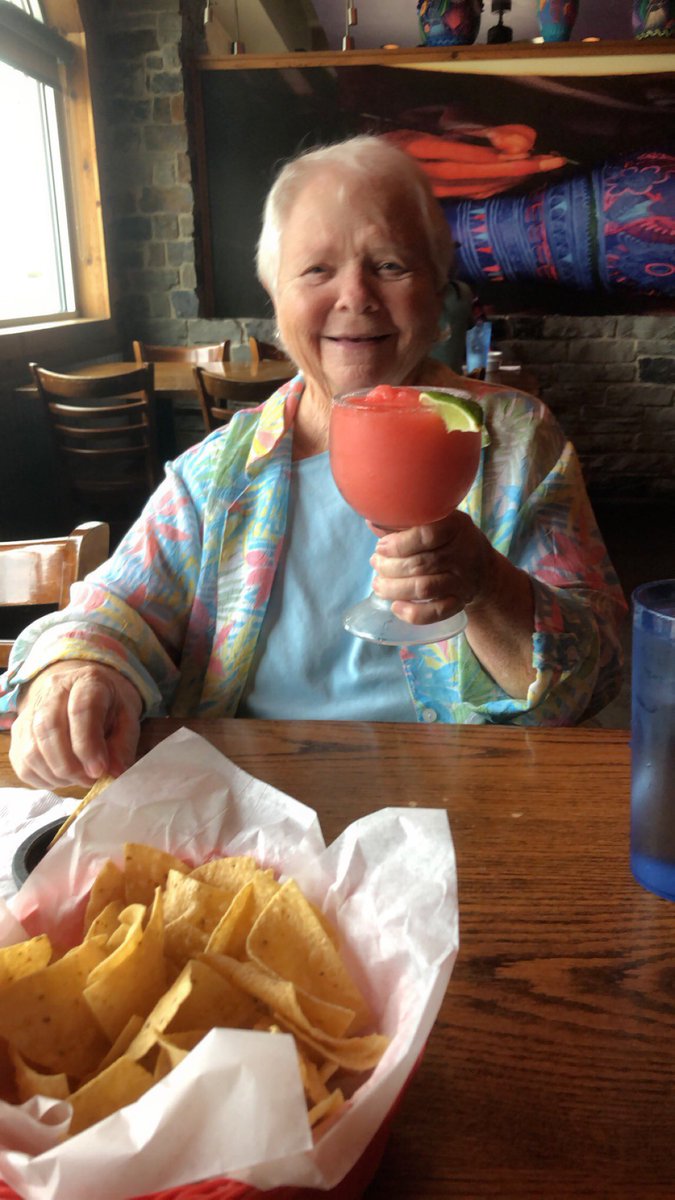 hippietoad52's tweet image. Getting life updates from @MeganFaught and the family are my favorite.