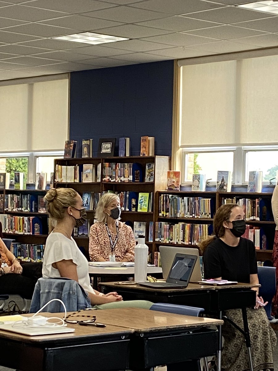 KenstonSuper's tweet image. The Power of Positivity @KenstonKIS #teamwork #essentialcomponents identifying strengths; improving outcomes.