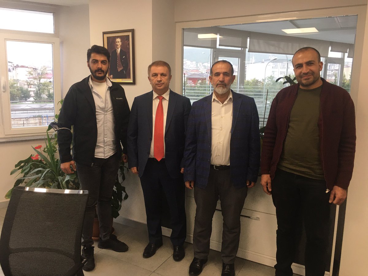Sultanbeyli Halkbank müdürümüz @alicanyüksek beyefendi yi makamında ziyarete bulunduk misafir perverliğinden dolayı İSMAD yön olarak teşekkür ederiz