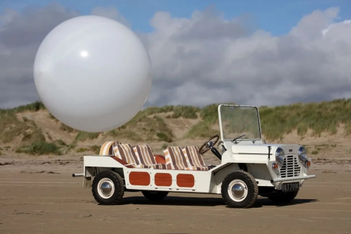 racecardotcom's tweet photo. 'The Prisoner' #MiniMoke to go under the hammer at 
#SilverstoneAuctions

https://t.co/XIglZ16VuM https://t.co/IlBAFC9ahE