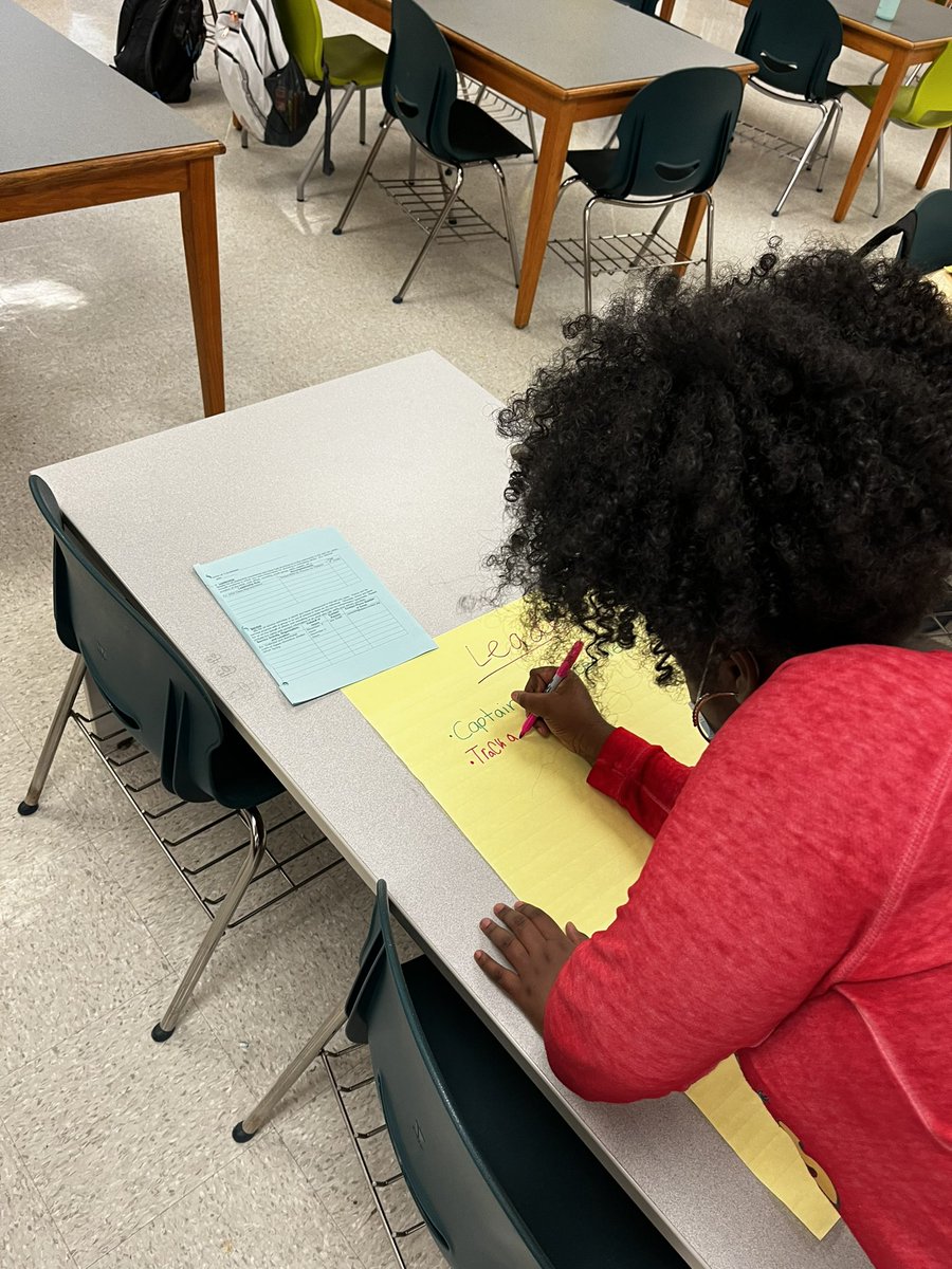 Lauren Behringer tweet media