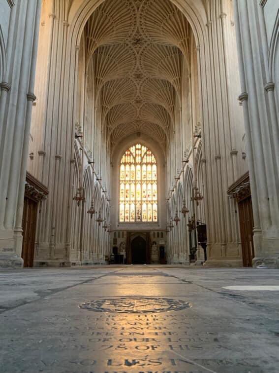 bathabbey's tweet photo. Thanks to our #Footprintproject the  vision of a fully restored Abbey floor &amp; greatly enhanced facilities for welcome, worship &amp; ministry has been gloriously fulfilled. We’re very grateful to everyone involved @HeritageFundL_S @HeritageFundUK @FCBStudios @burohappold @synergyllp https://t.co/OrjGHFC3Uk