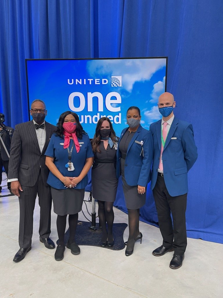 Delilah Jones-Bardle (@djbardlette) on Twitter photo Celebrating #beingunited with some of United's finest 100s In Houston! We are United Together 💙
<a href="/philgriffith63/">Phil</a> <a href="/MikeHannaUAL/">Mike Hanna</a> <a href="/JMRoitman/">Jon Roitman</a> <a href="/jcromeo77/">Jen Romeo</a> @RicoLGallini <a href="/Norfl2Charlette/">Charlette Norfleet</a> Celebrating #beingunited with some of United's finest 100s In Houston! We are United Together 💙
<a href="/philgriffith63/">Phil</a> <a href="/MikeHannaUAL/">Mike Hanna</a> <a href="/JMRoitman/">Jon Roitman</a> <a href="/jcromeo77/">Jen Romeo</a> @RicoLGallini <a href="/Norfl2Charlette/">Charlette Norfleet</a>