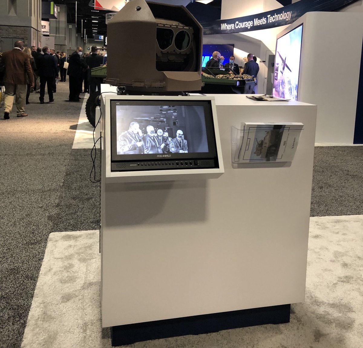 SafranUSA's tweet photo. #TechTuesday: The very first functional #PASEO modular advanced stabilized sight by @SafranElecDef co. #Optics1 is on display at #AUSA2021. https://t.co/cb0toeXyqI