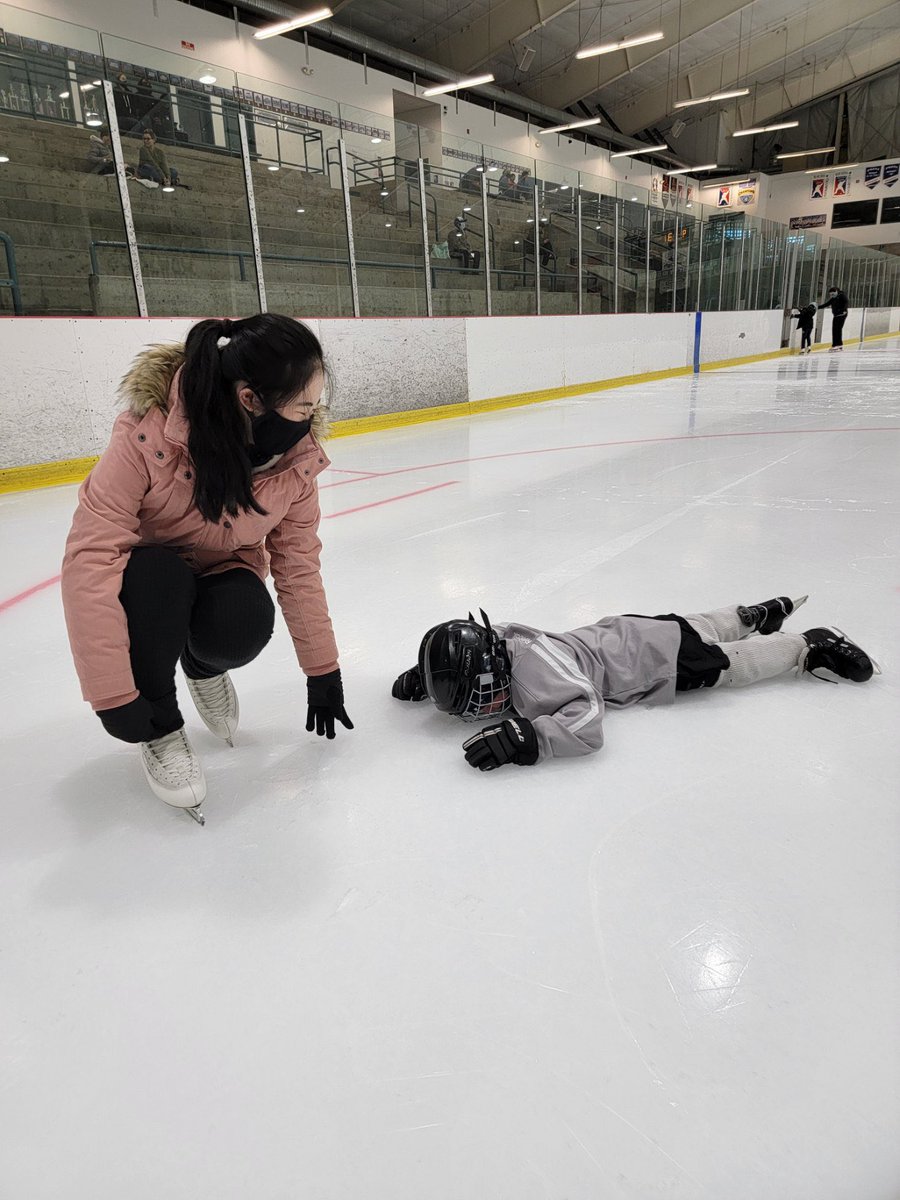 Kent_Valley_Ice's tweet photo. Last day of classes got me like… 😓

Don’t forget to sign up for our next learn to skate series starting Oct. 19th and 23rd. Register today at the link below ⬇️
https://t.co/AnWKaMaDe1 https://t.co/UJjEHvuw2R