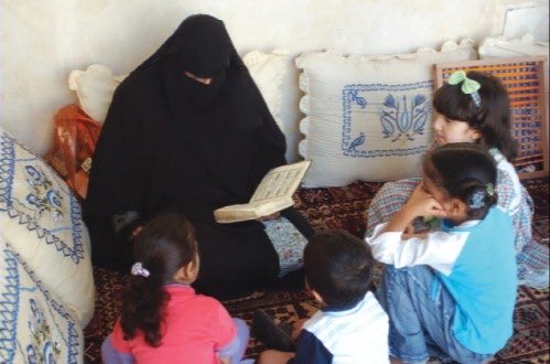 البخاري ربته أمه
أحمد بن حنبل ربته أمه
الشافعي ربته أمه
الحافظ بن حجر ربته أخته
وابن تيمية كانت أمه(جدته) تسمى تيمية،
وكانت واعظة، فنسب إليها، وعرف بها
النساء هن مصانع الرجال،
إذا صلحت المرأة صلح البيت والمجتمع وكل شي!
ولذلك يركز الغرب على إفساد نسائنا تحت خديعة التحرير والمساواة