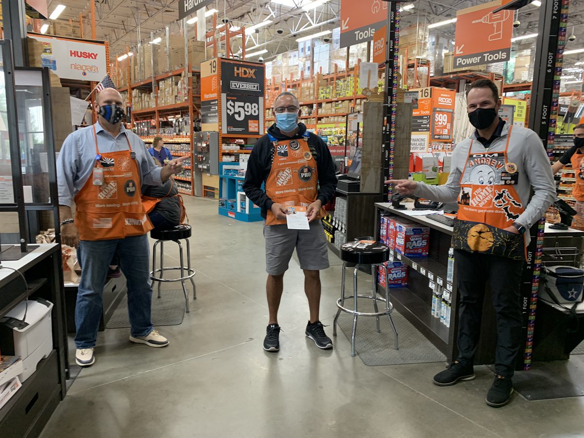 AmberKahao's tweet photo. Spent time with DM Andrew Nagy, recognizing associates for GET behaviors! #thd0453 #HomeDepot #HDDistrict287 #HDPMD @KamJohnston_ @NagyAndrew @Andrewloomis69 @Lizeth_Cruz0453 @DHRM_mjackson https://t.co/JPcELpwIGg