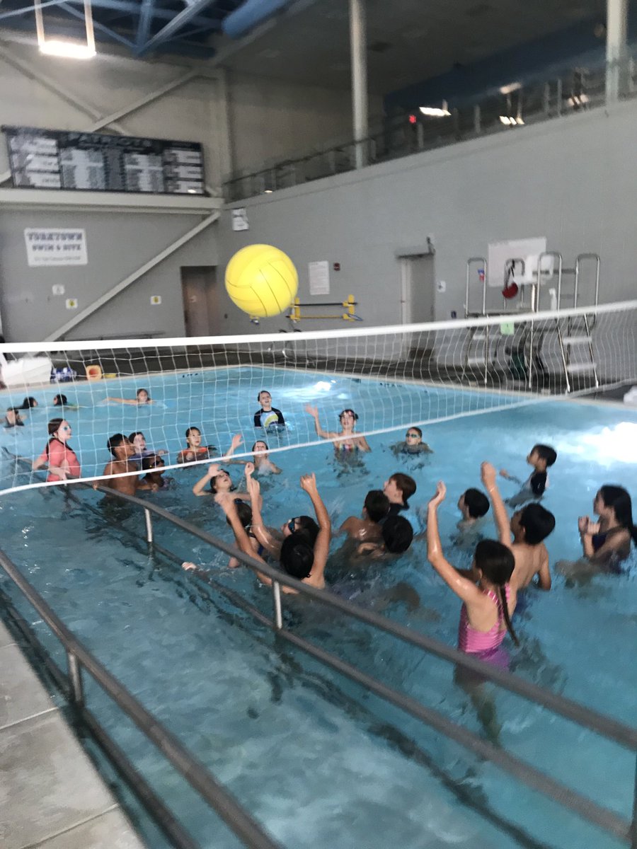 ⁦⁦<a href="/APSCardinalElem/">Cardinal Elementary</a>⁩ 
4th grade enjoying a game of volleyball!
⁦<a href="/chbrowncardelem/">Colin Brown</a>⁩ ⁦@GMCardAPS⁩