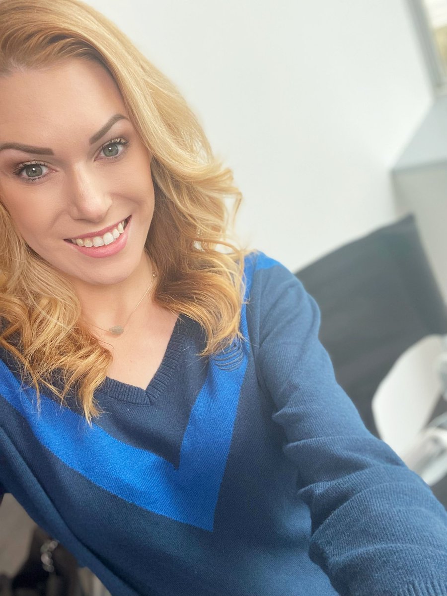 Amanda Romero (@amanda_k_romero) on Twitter photo Only in HQ do I get to spend the morning talking about the pandemic and the past 1 1/2 years with Ben Jackson VP Human Resources Tech & Analytics along with <a href="/RWeintraubMD/">Rebecca Weintraub</a> 🙌
#LifeAtATT #DiscoveryDistrict Only in HQ do I get to spend the morning talking about the pandemic and the past 1 1/2 years with Ben Jackson VP Human Resources Tech & Analytics along with <a href="/RWeintraubMD/">Rebecca Weintraub</a> 🙌
#LifeAtATT #DiscoveryDistrict