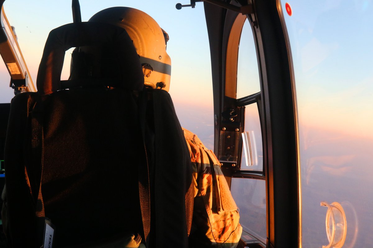 The #Texas #NationalGuard continues to work alongside @CBP @CBPSouthTexas to combat drug trafficking along Texas-Mexico border. Here’s a look from sky w/ our @TXMilitary @USNationalGuard Joint Counterdrug Task Force. They’ve been supporting law enforcement for more than 30 years.