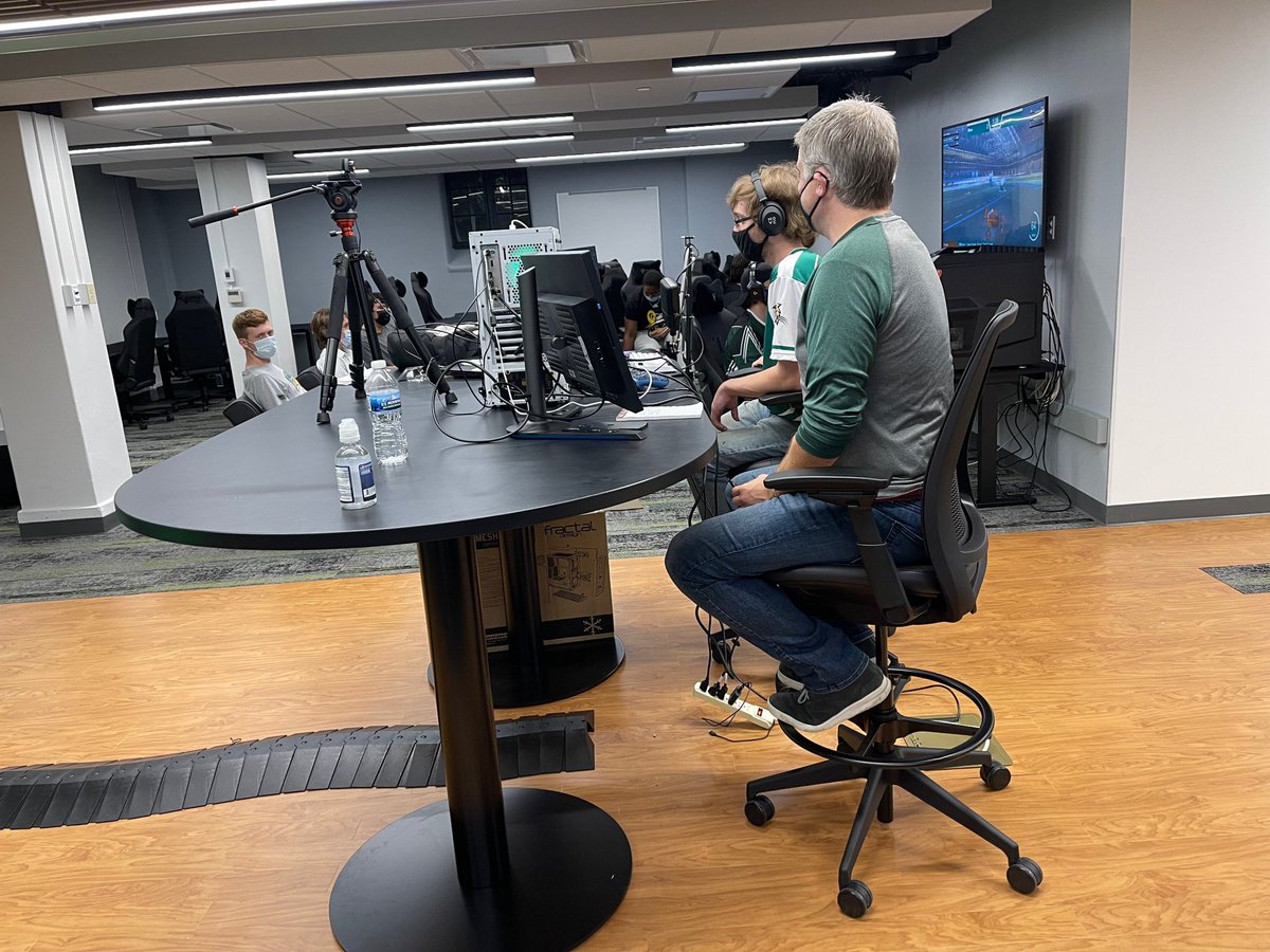 BobcatEsports's tweet image. Thought you all might want a little “sneak peek” of the new facility. Still waiting on the pc’s to get in.. Almost there!