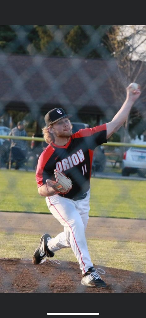 QHoftender's tweet photo. Proud to finally announce my commitment to further my baseball career and education at @BHCBaseball! Thank you to @jkeim4, Tom Davis, @LEGENDSbbsbQC, and @Dakotabacus33 for everything along the way. Not done yet. 🐤⚾️@ILSteelBaseball @Orion_Baseball https://t.co/cPKKhwc34L