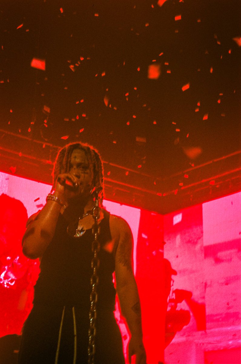 munchiepresents's tweet photo. tripp at knigh✞ @trippieredd 
shot by me📸

#trippieredd #la #35mmfilm #concert #1400 #photographers #Photography #film #show #shotbymunchie #photography #photographer #Camera https://t.co/6z4mGkjKPf
