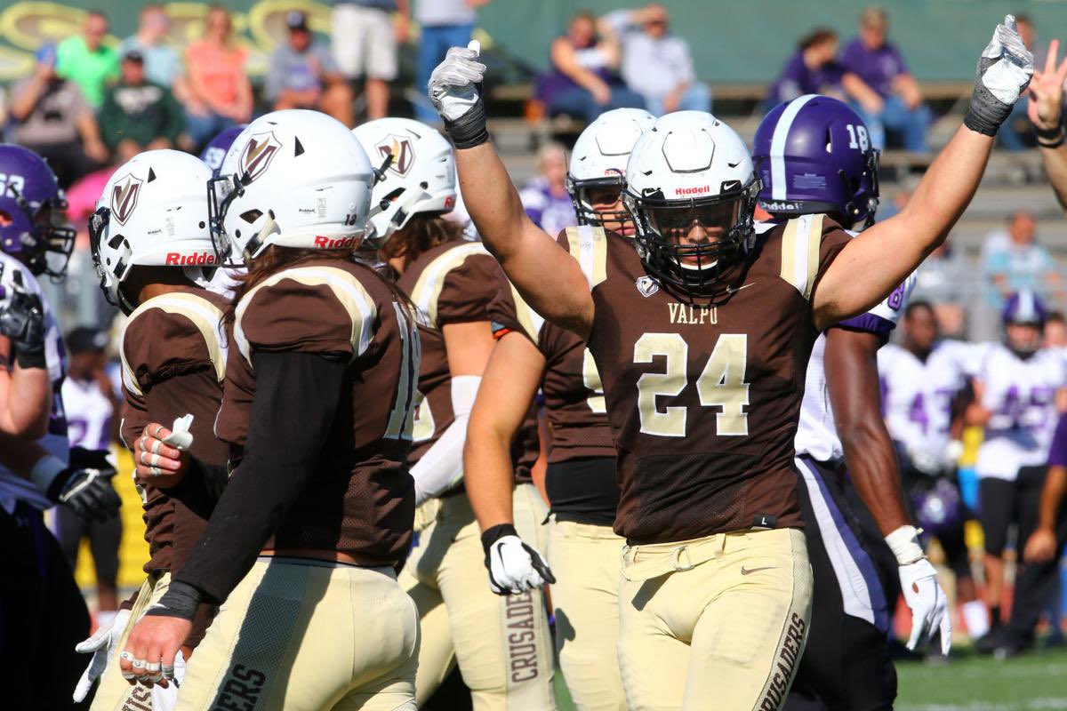 trae_tomlinson1's tweet photo. #AGTG After a great conversation with @CoachLutgens I am blessed to receive a D1 offer from Valaparsio University. @CoachJesse18 @CoachMeyerCAI @CoachGlad https://t.co/RVvO2jEL49