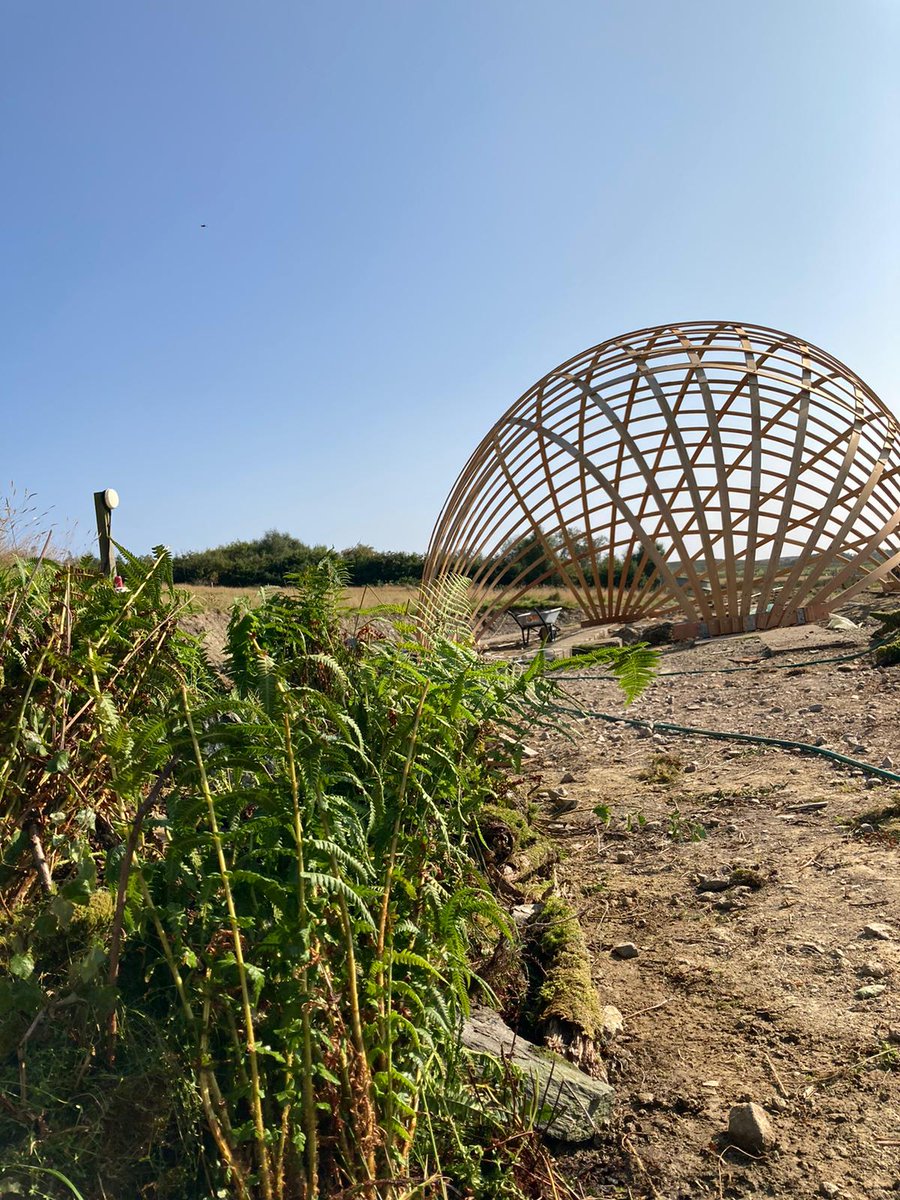 waysandbeing's tweet image. What's this you ask? 🌐 An a-Mae-zing (😉@mLokko 👋🏽) Outdoor Classroom, a major #commission co-designed by arch. scientist Mae-ling Lokko &amp;amp; #architect Tom Morton (Arc Architects) w/#Scottish &amp;amp; Ghanaian youth.

Head to @CovePark 29 Oct for #FutureByDesign celebration, visit the..