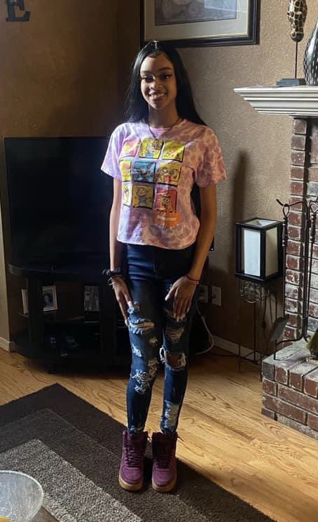dallasjoint's tweet photo. My little sister is missing in the Tulsa, Oklahoma area. She left a note saying she’s running off and feels like she’s not good enough and not to look for her or call the police. Her phone is off and it’s going straight to voicemail. She’s 16 about 5’8/5’9. PLEASE RETWEET THIS‼️ https://t.co/ucP4D5h8dk