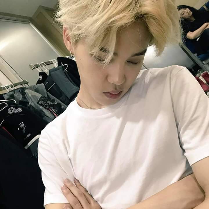 Remember when Jungkook suddenly posted a photo of Jimin, half an hour left until his birthday ends, sleeping, with a caption, “It’s not over yet” The next thing we knew, they went to Japan and from there we got his first Golden Closet Film, GCF in Tokyo.