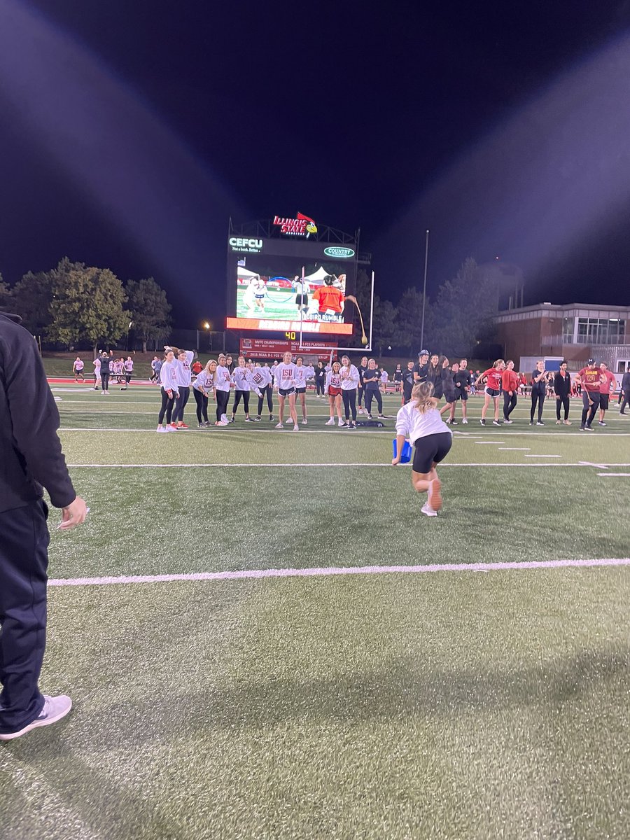 ISUCheerleading's tweet photo. #RedbirdRUMBLE
#RedbirdHomecoming https://t.co/RFQj4q2ecP