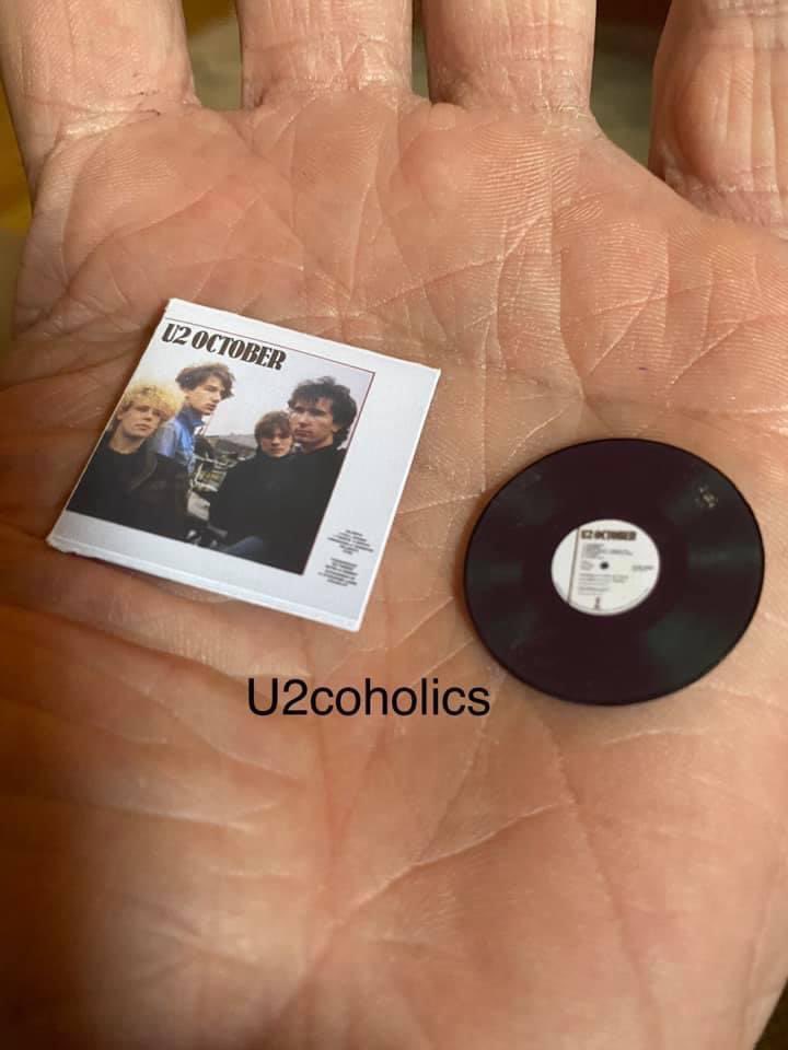 U2coholics's tweet photo. @U2 40 incredible #U2 #U2October40 https://t.co/pMoef1jvIX