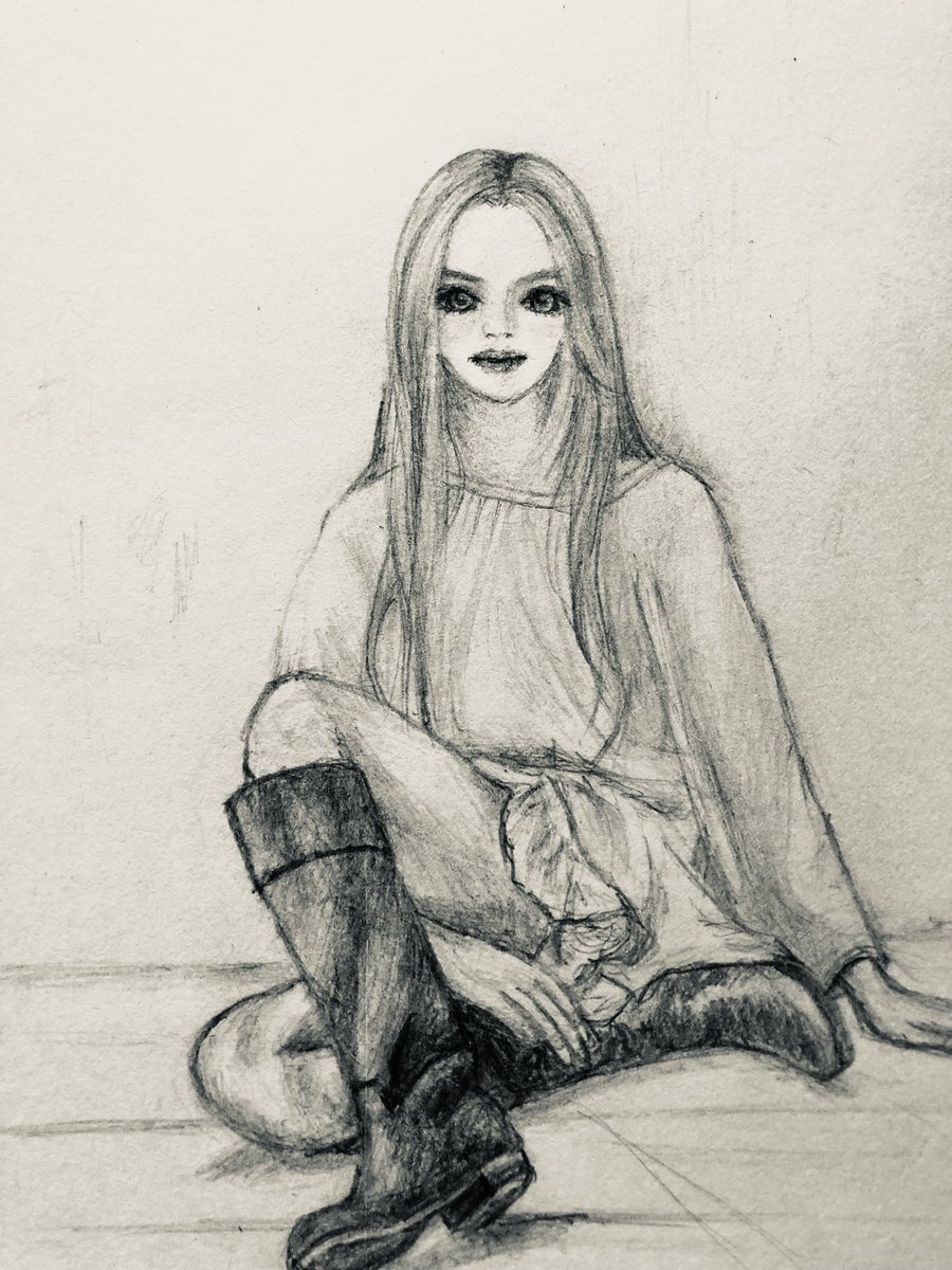 初心者 の鉛筆画 写真に撮ると目の細かいとこが ちゃんと写らない Odo まだまだ下手くそですけど 頑張りまーす 初心者 イラスト 鉛筆画 ツイレポ