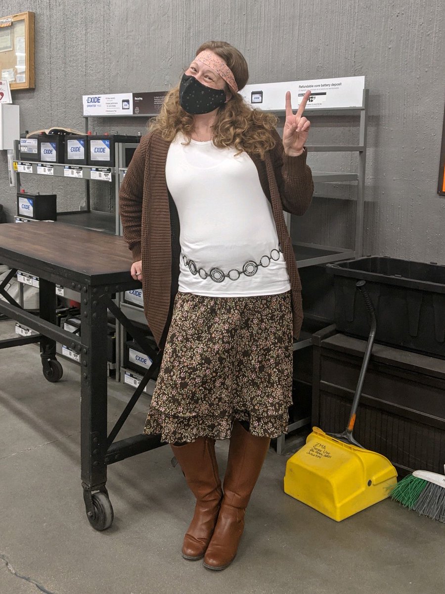 Livaiy's tweet photo. #CamMonth today was 70’s Day at 1504 and a bunch of cashiers participated today! Tune in for the other decades this week ✌🏼☮️ @ChenePowers @THD1504MASM @THDAsm1504 https://t.co/BlvepQHAjL